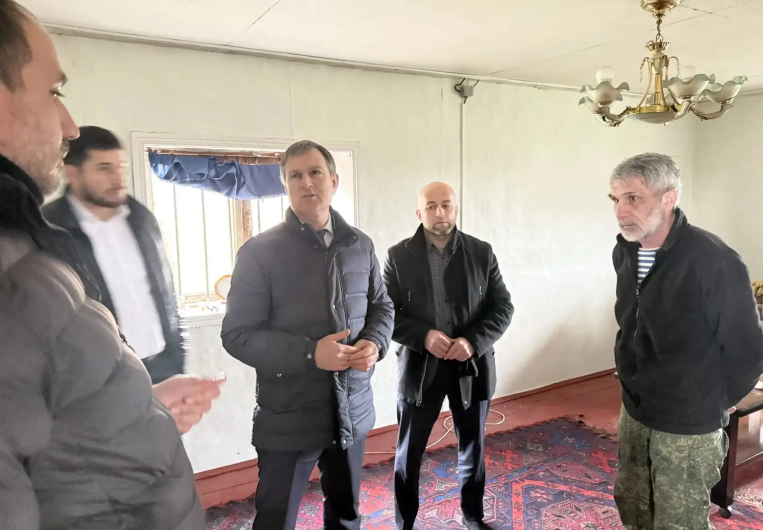 В Сулейман-Стальском районе отремонтировали дом ветерана СВО