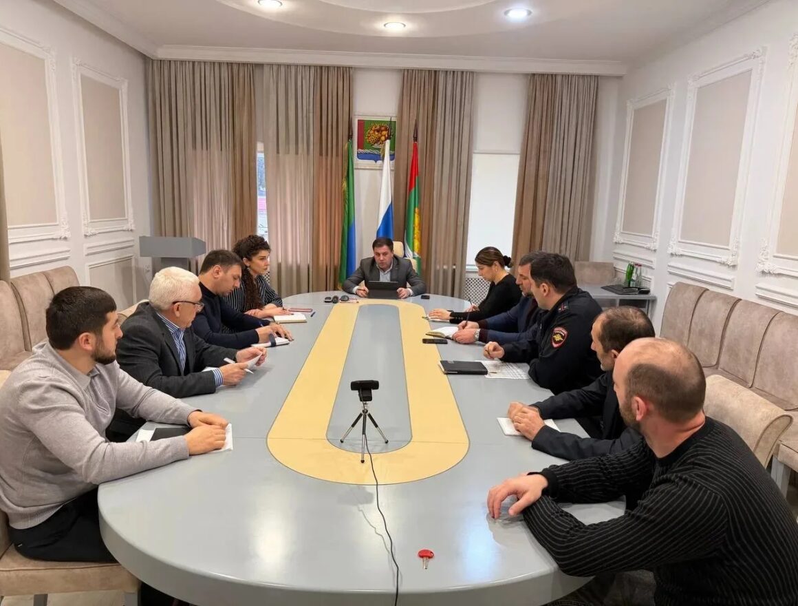  В Магарамкентском районе школьникам помогут с трудоустройством на лето