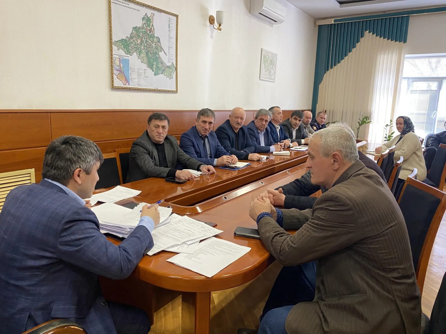 Участникам СВО разъяснили порядок получения земли в Табасаранском районе