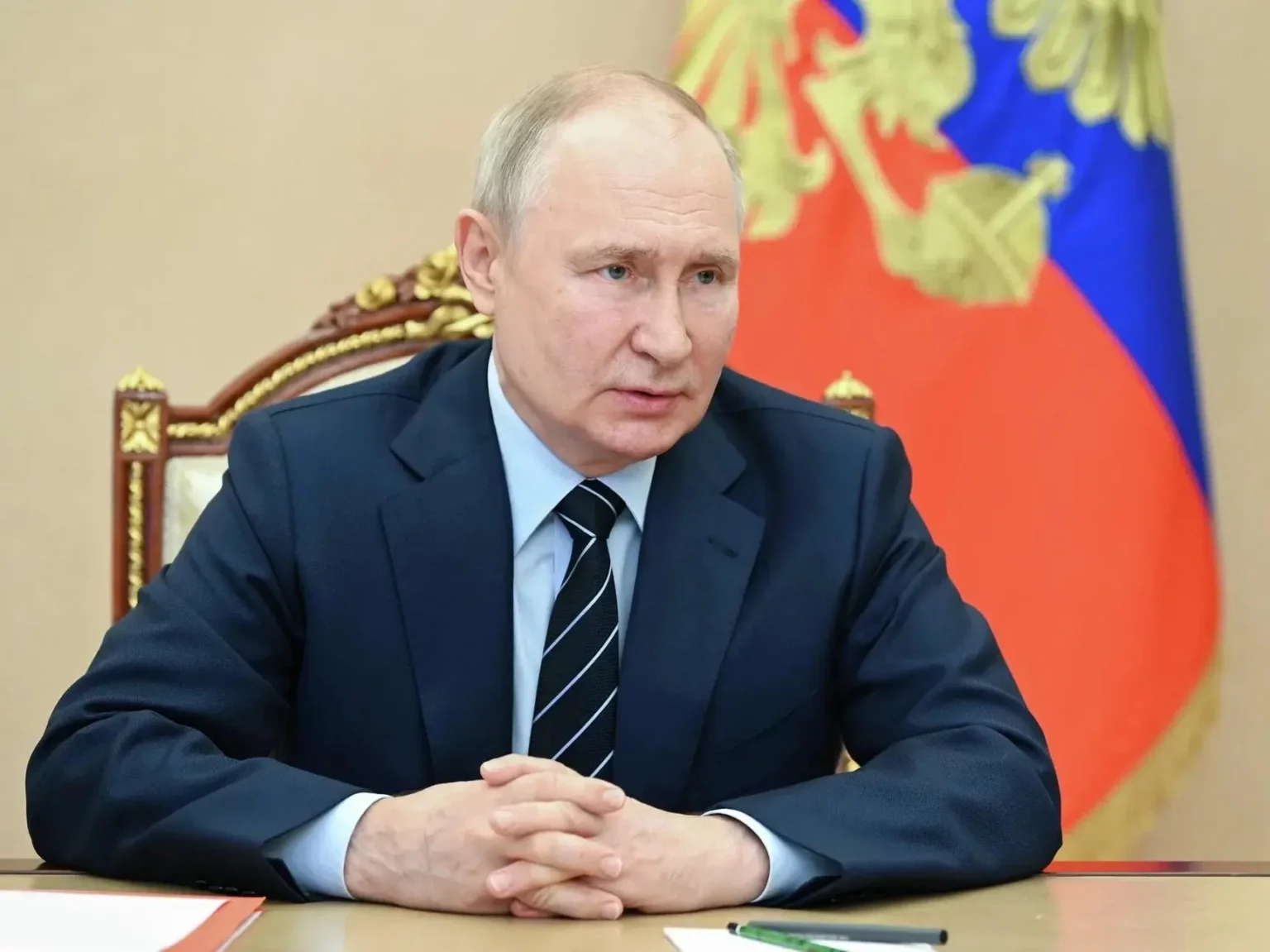 Путин потребовал индивидуально подходить к каждой пострадавшей семье в Дагестане