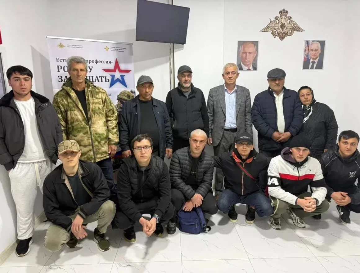 В Табасаранском районе проводили очередную группу новобранцев весеннего призыва