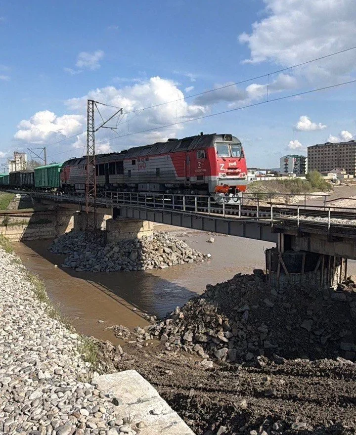 Железнодорожники восстановили разрушенный паводками мост На перегоне Хасавюрт – Кадиюрт
