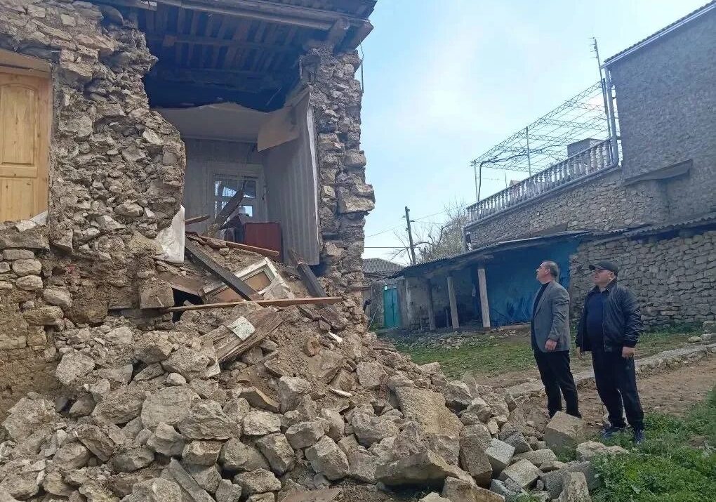 В Табасаранском районе руководство администрации выехало в наиболее пострадавшие сёла