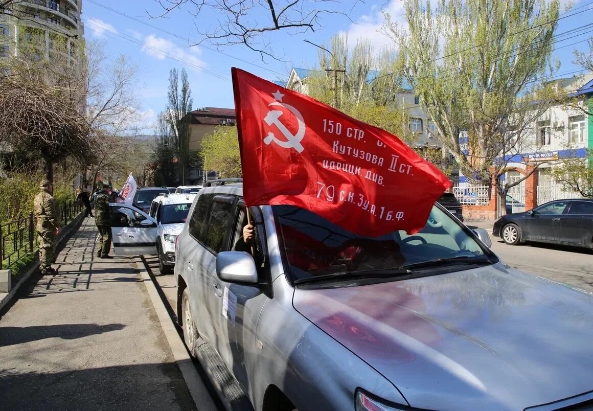 В Махачкале стартовал патриотический автопробег «Единство народов – сила России»