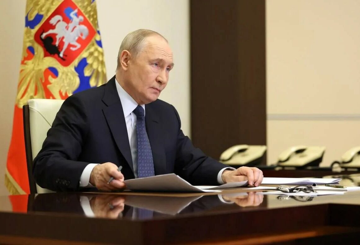 Путин поручил помочь жителям Дагестана, оставшимся без жилья из-за паводков