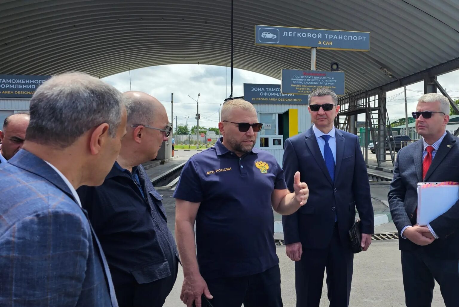 Глава ФТС России посетил пункты пропуска на границе Дагестана с Азербайджаном