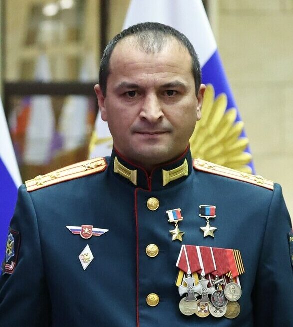 Ярамиру Темирханову и Руслану Мансурову присвоено звание генерал-майора