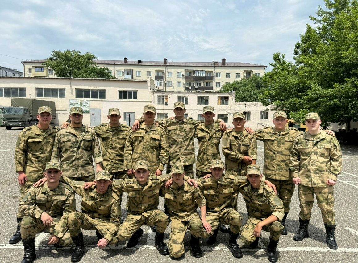 Новолакский район досрочно выполнил план по весеннему призыву
