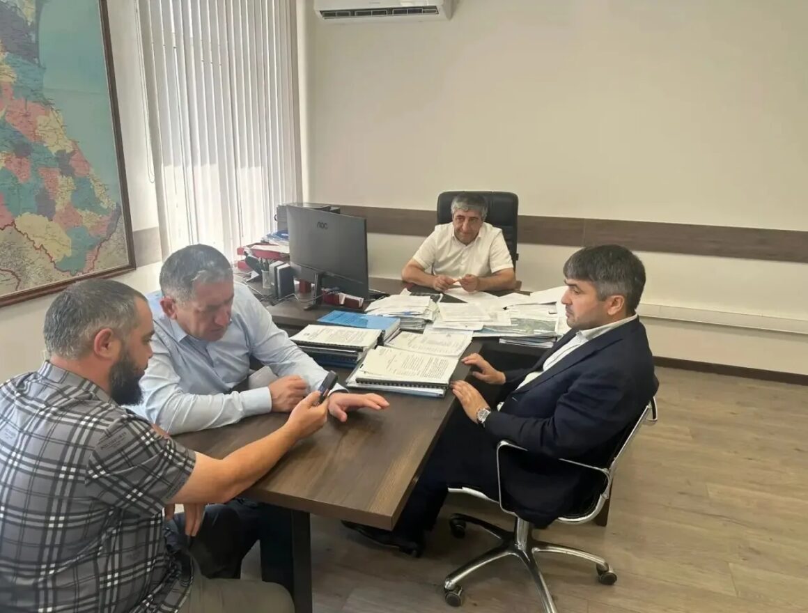 В Табасаранском районе ждут ясной погоды для возведения временного моста САРМ